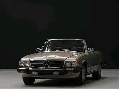 Usata Mercedes 560 228 CV (167 kW) 1988 Argento Cabrio