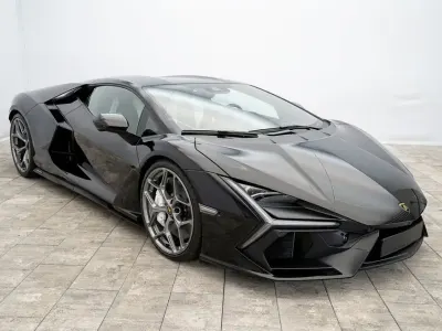 Usata Lamborghini Revuelto
