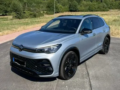 Gebraucht VW Tiguan R-line 193 PS (141 kW) 2024 Silber SUV