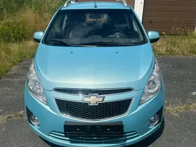 Gebraucht Chevrolet Spark 82 PS (60 kW) 2010 Grün Kleinwagen