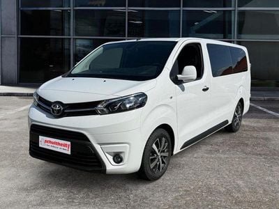 Ice white Gebraucht 2023 Toyota Proace Verso Comfort Kombi | 34.650 € (Fairer Preis)