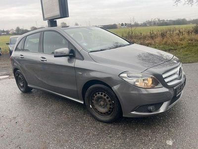 Gebraucht Mercedes B200 156 PS (114 kW) 2012 Grau Van / Kleinbus