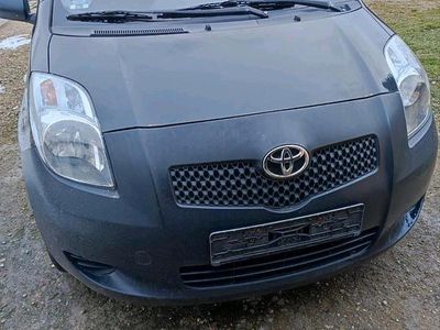 Schwarz Gebraucht 2006 Toyota Yaris Kleinwagen | 1.700 € (Fairer Preis)