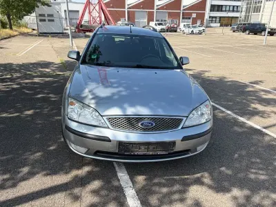 Gebraucht Ford Mondeo Ghia 125 PS (91 kW) 2005 Grau Limousine