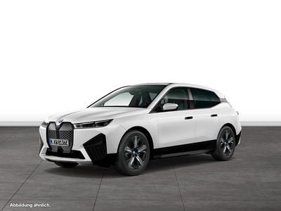 Usata BMW iX 239 kW (326 CV) 2025 Bianco SUV