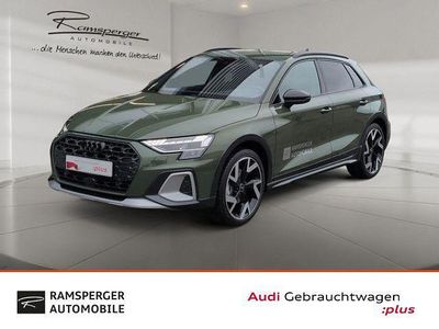 Gebraucht Audi A3 Comfort 150 PS (110 kW) 2025 Grün (distriktgrün metallic) Limousine