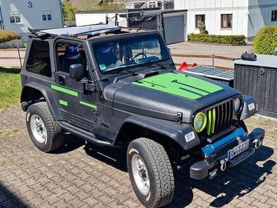 Second-hand Jeep Wrangler Sahara 179 CP (131 kW) 1999 Negru SUV