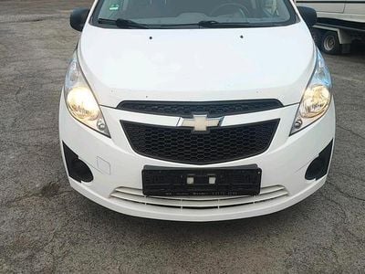 Gebraucht Chevrolet Spark 68 PS (50 kW) 2011 Weiß Kleinwagen