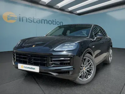 Gebraucht Porsche Cayenne E-Hybrid 470 PS (345 kW) 2025 Schwarz SUV