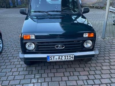 Grün Gebraucht 2021 Lada niva SUV | 17.999 €