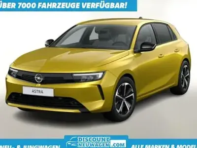 Neu Opel Astra Edition 130 PS (95 kW) 2025 Gelb Kleinwagen