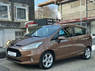 Usata Ford B-MAX Titanium 125 CV (91 kW) 2014 Marrone Monovolume