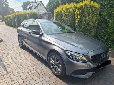 Grau Gebraucht 2018 Mercedes C200 Limousine | 20.500 € (Fairer Preis)
