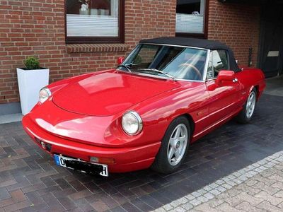 Gebraucht Alfa Romeo Spider 120 PS (88 kW) 1993 Rot Cabrio