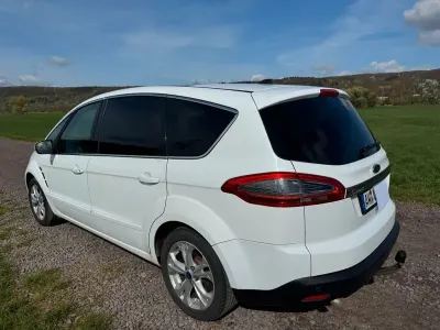 Gebraucht Ford S-MAX Trend 140 PS (102 kW) 2013 Weiß Van / Kleinbus