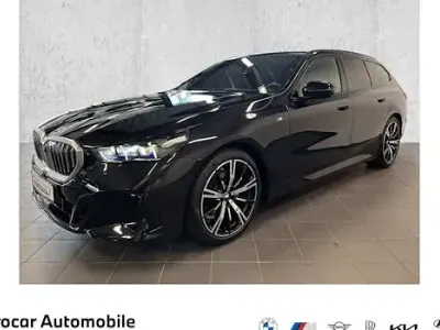 Second-hand BMW 520 Comfort Edition 197 CP (144 kW) 2025 Negru Break