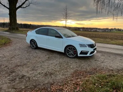 Gebraucht Skoda Octavia RS 230 PS (169 kW) 2017 Weiß Limousine