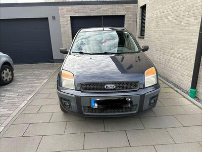 Gebraucht Ford Fusion Fun X 80 PS (58 kW) 2007 Grau Kleinwagen