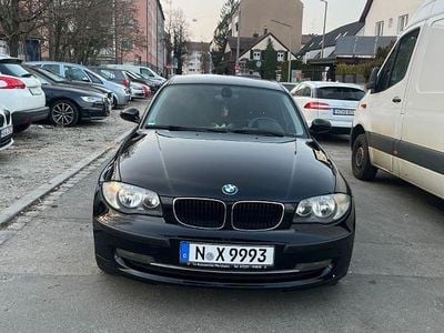 Gebraucht BMW 118 143 PS (105 kW) 2009 Schwarz Kleinwagen