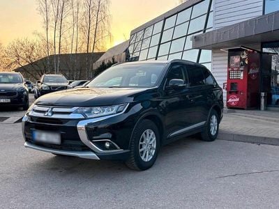 Usata Mitsubishi Outlander Diamant Edition 177 CV (130 kW) 2017 SUV