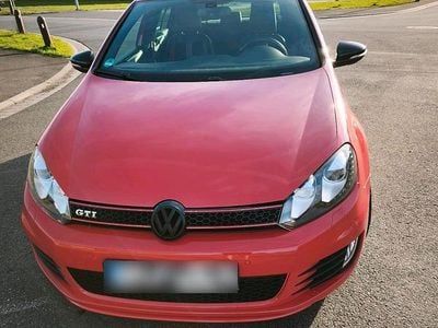 Second-hand VW Golf VI GTI 211 CP (155 kW) 2011 Roșu Hatchback