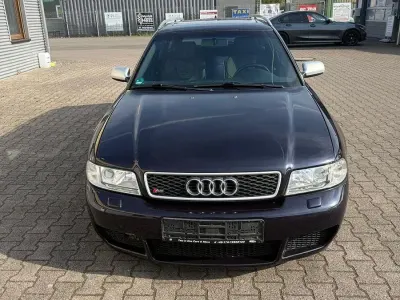 Usata Audi A4 Sport 193 CV (141 kW) 1996 Blu Station wagon