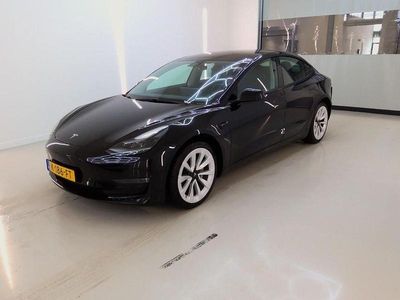 Second-hand Tesla Model 3 Long Range AWD 258 kW (351 CP) 2020 Negru Berlinǎ