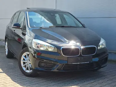 Gebraucht BMW 214 95 PS (69 kW) 2016 Schwarz Van / Kleinbus