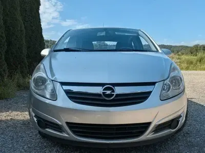 Gebraucht Opel Corsa 80 PS (58 kW) 2008 Silber Kleinwagen