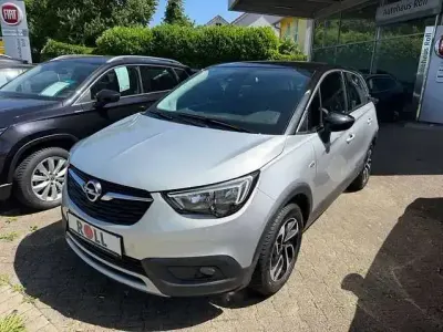 Gebraucht Opel Crossland X Innovation 110 PS (80 kW) 2018 Argon silber/ice silver (m2) SUV