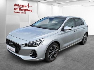 Gebraucht Hyundai i30 Premium 140 PS (102 kW) 2017 Silber Limousine