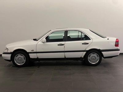 Mercedes C180