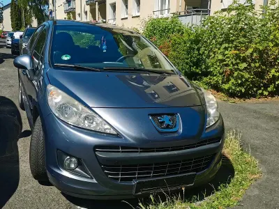 Gebraucht Peugeot 207 95 PS (69 kW) 2009 Grau Limousine