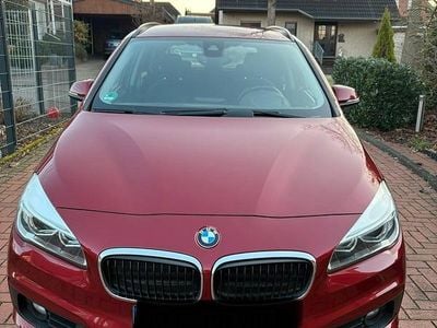 Gebraucht BMW 218 Advantage 136 PS (100 kW) 2015 Rot Kombi