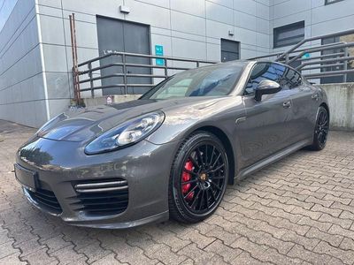 Porsche Panamera GTS