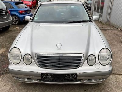 gebraucht Mercedes E200 CLASSIC Automatik TÜV NEU