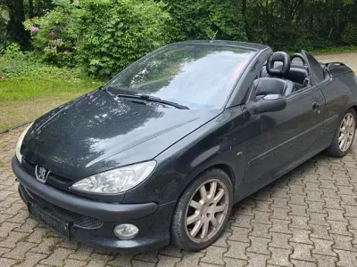 Gebraucht Peugeot 206 CC Platinum 136 PS (100 kW) 2003 Schwarz Cabrio