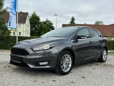 Gebraucht Ford Focus Cool & Connect 101 PS (74 kW) 2018 Magneticgrau (metallic) Limousine