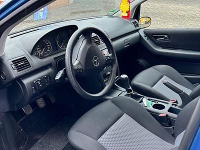 Usata Mercedes A160 Elegance 82 CV (60 kW) 2007 Blu Monovolume