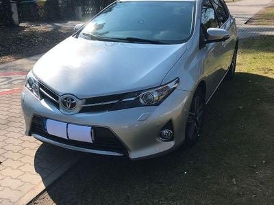 Gebraucht Toyota Auris Edition 132 PS (97 kW) 2015 Grau Limousine