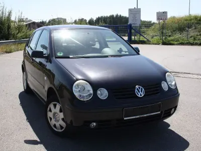 Gebraucht VW Polo Basis 75 PS (55 kW) 2003 Schwarz Limousine