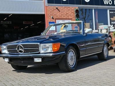 Usata Mercedes SL500 231 CV (169 kW) 1984 Blu Cabrio