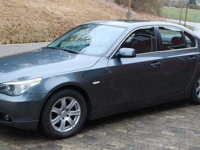 Gebraucht BMW 525 177 PS (130 kW) 2005 Grau Limousine