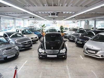 Schwarz Gebraucht 2000 Mercedes C240 Limousine | 4.990 €