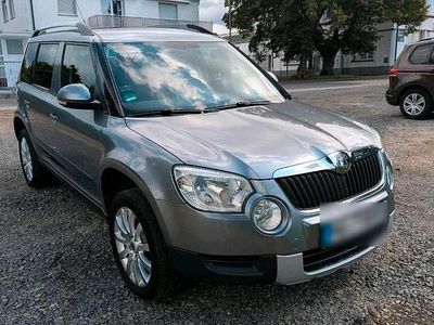 Second-hand Skoda Yeti 109 CP (80 kW) 2010 Gri SUV