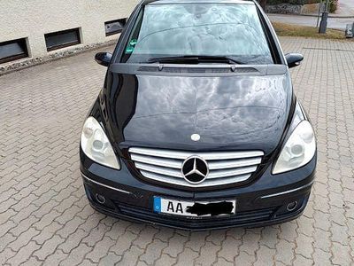 Mercedes B200