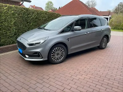 Usata Ford S-MAX Titanium 190 CV (139 kW) 2020 Grigio Monovolume