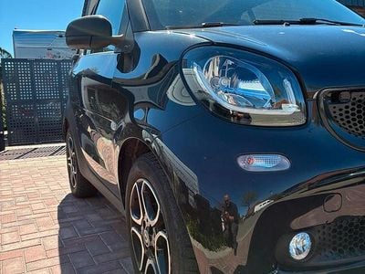Second-hand Smart ForTwo Cabrio 41 kW (56 CP) 2017 Negru Cabrio