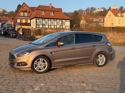 Gebraucht Ford S-MAX S 179 PS (131 kW) 2018 Silber Van / Kleinbus
