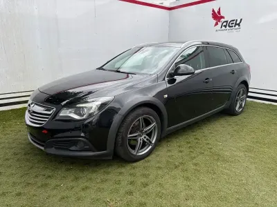 Gebraucht Opel Insignia Country Tourer 163 PS (119 kW) 2014 Schwarz Kombi